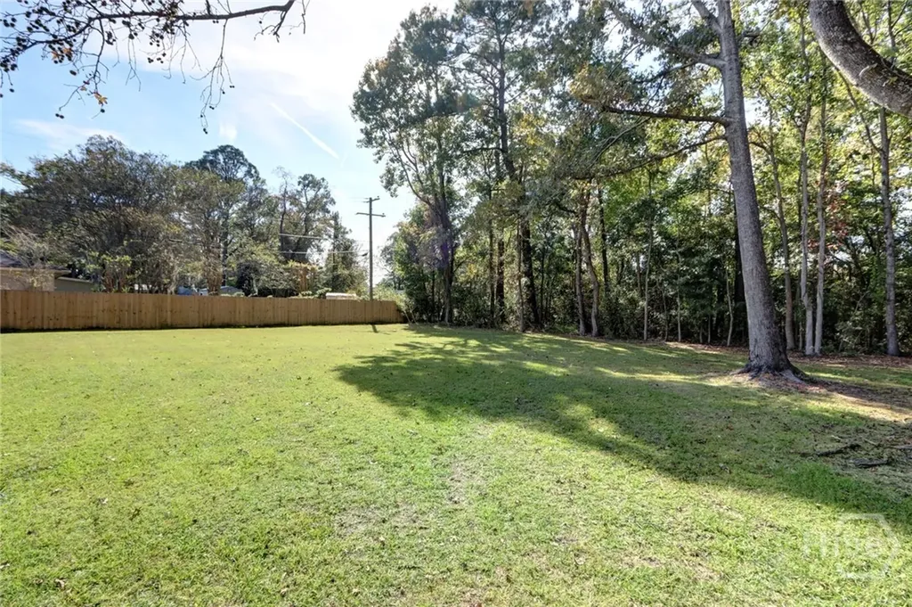 171 Smith Avenue Savannah GA 31408