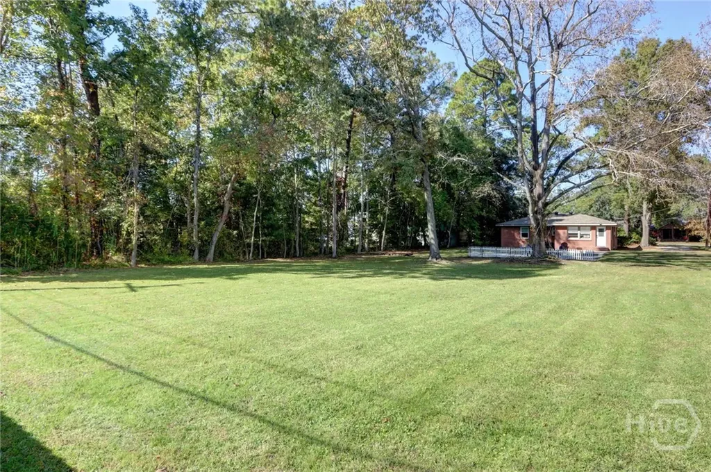 171 Smith Avenue Savannah GA 31408