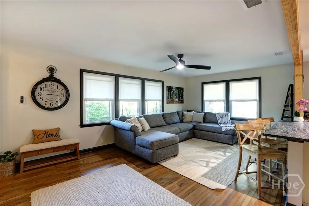 171 Smith Avenue Savannah GA 31408