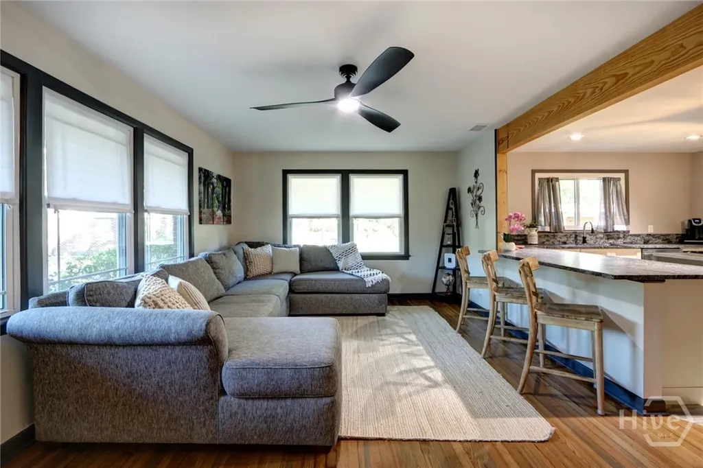 171 Smith Avenue Savannah GA 31408