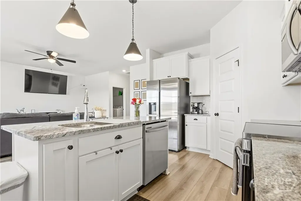 1611 Arnall Drive Allenhurst GA 31301