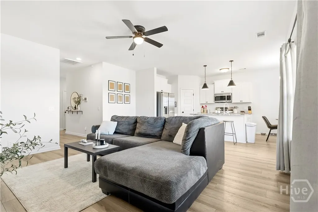 1611 Arnall Drive Allenhurst GA 31301