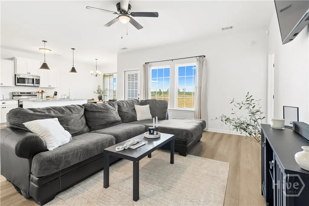 1611 Arnall Drive Allenhurst GA 31301