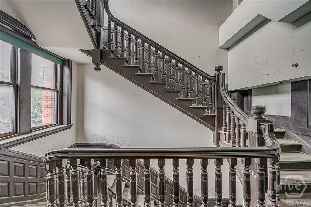 100 E Bay Street Savannah GA 31401