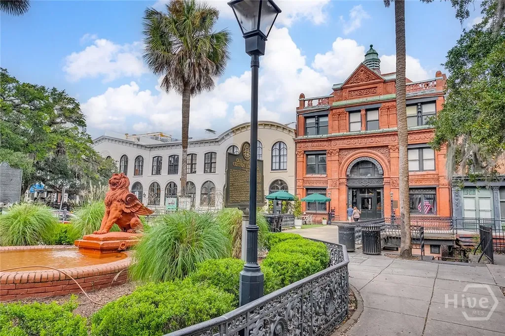 100 E Bay Street Savannah GA 31401