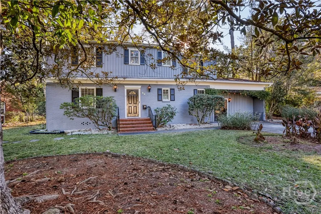 23 E 65th Street Savannah GA 31405