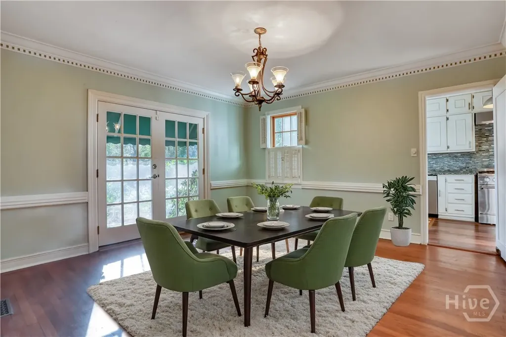 23 E 65th Street Savannah GA 31405