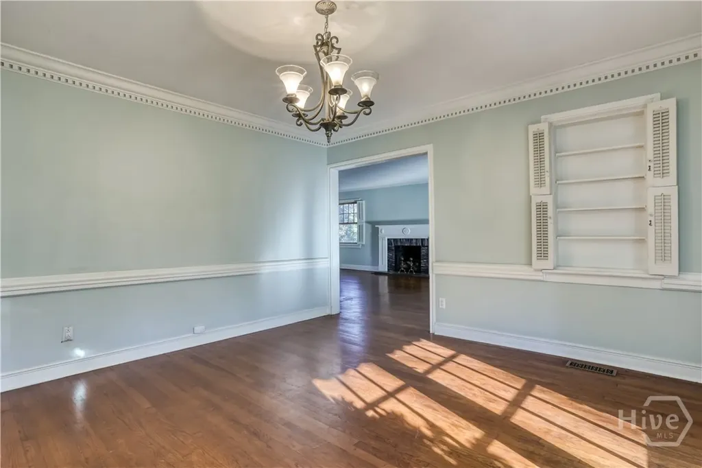 23 E 65th Street Savannah GA 31405