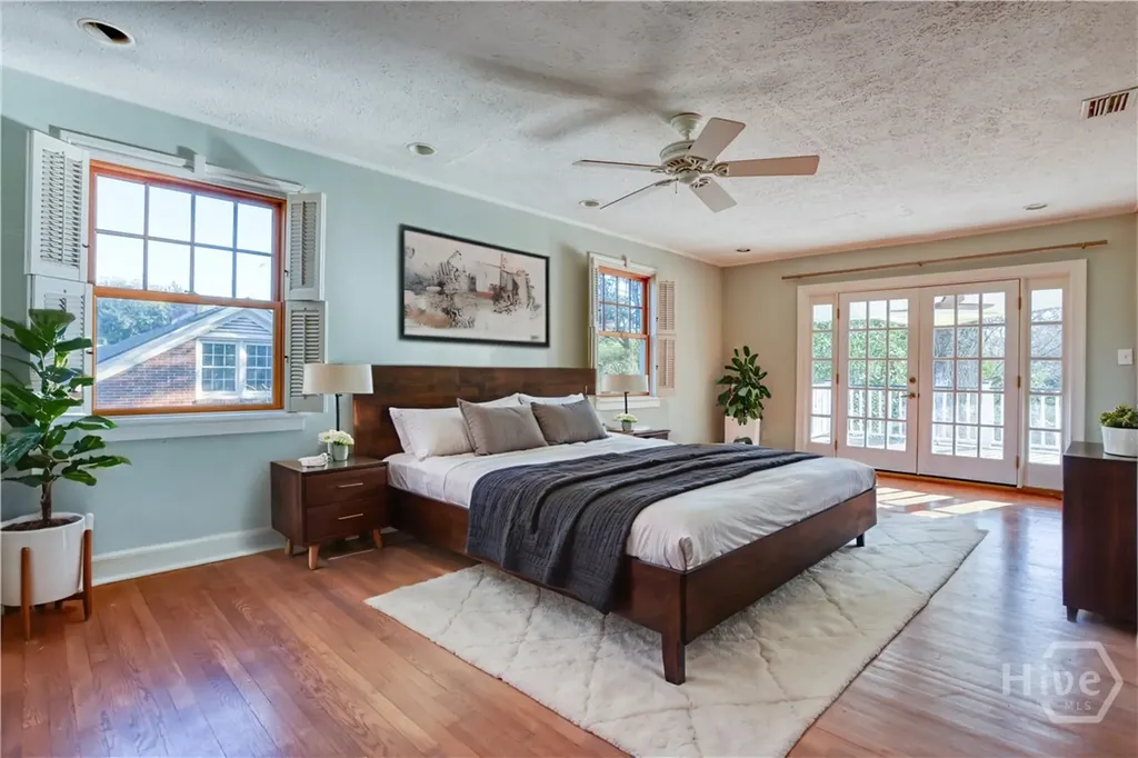 23 E 65th Street Savannah GA 31405