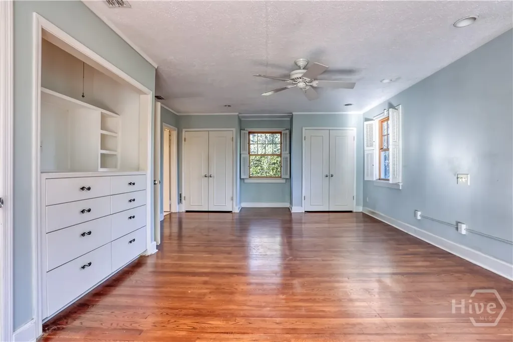 23 E 65th Street Savannah GA 31405