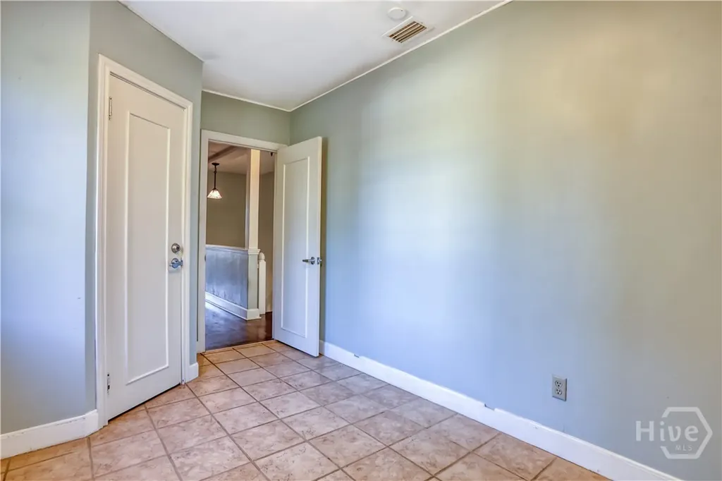 23 E 65th Street Savannah GA 31405