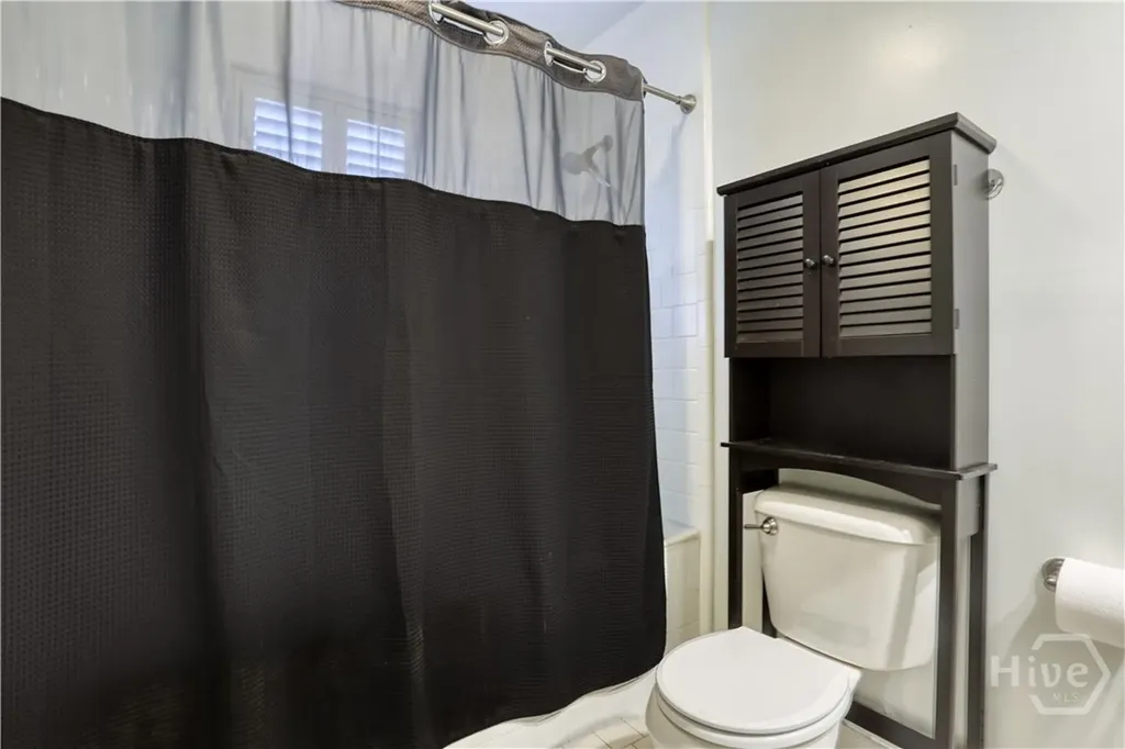 23 E 65th Street Savannah GA 31405