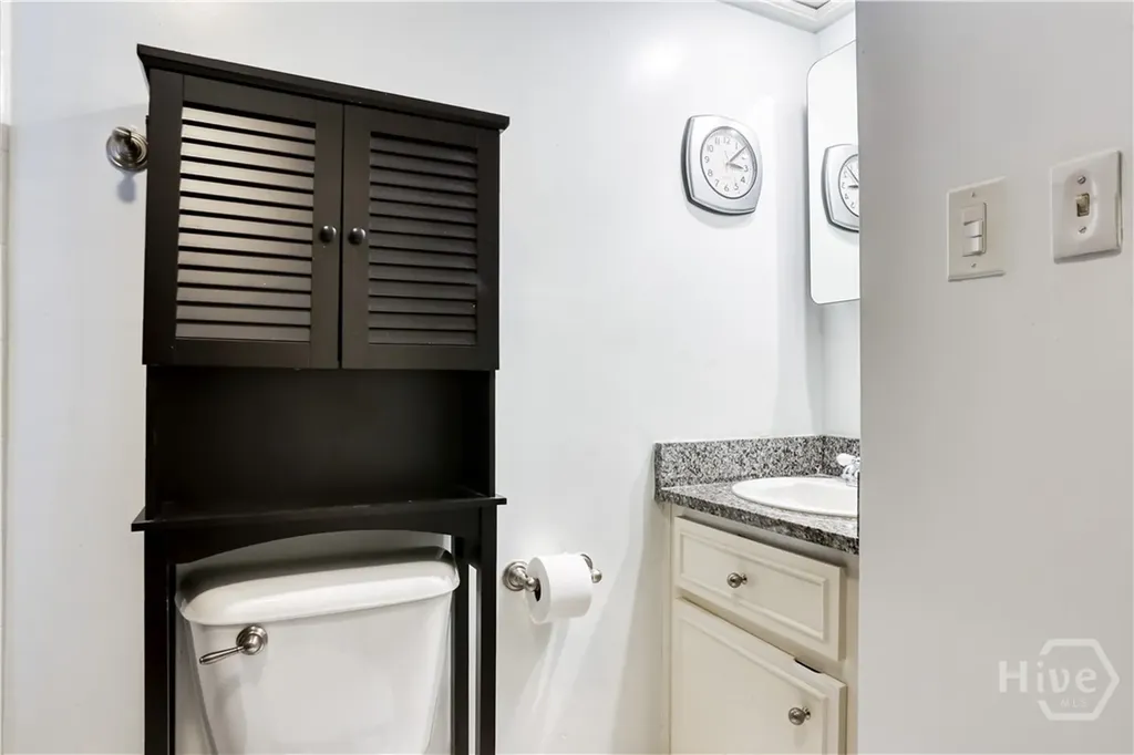 23 E 65th Street Savannah GA 31405