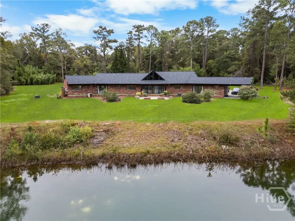 100 Morgan Drive Jesup GA 31545