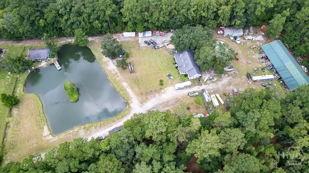 2301 Us Highway 80 Bloomingdale GA 31302