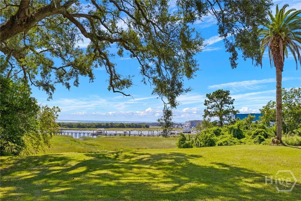 2702 River Drive Thunderbolt GA 31404