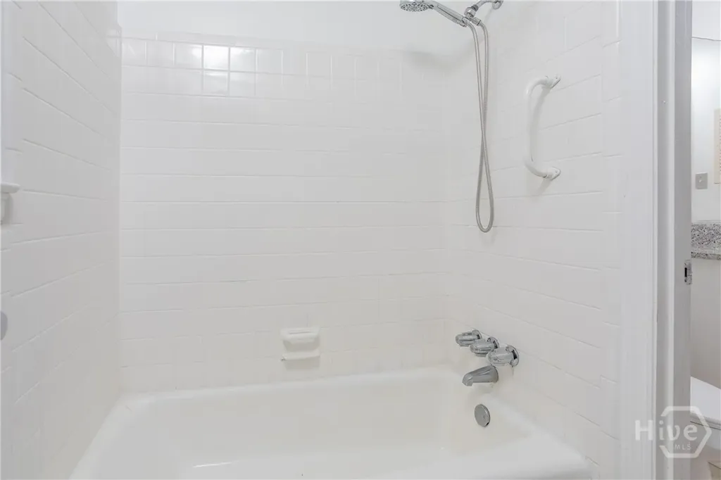 5 Ossabaw Road Savannah GA 31410