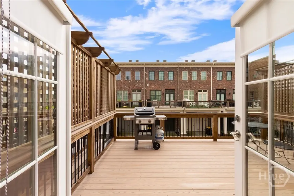 453 Port Street Savannah GA 31401