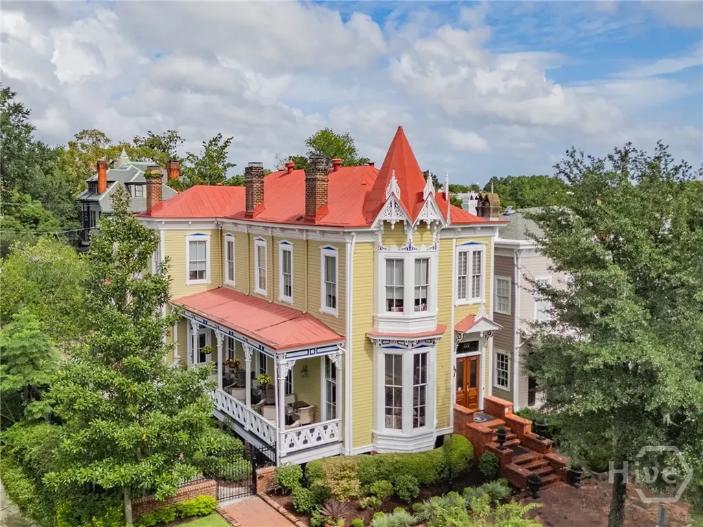 222 E Gwinnett Street Savannah GA 31401
