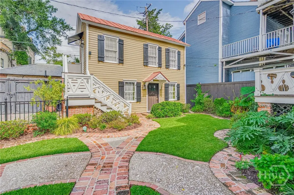 222 E Gwinnett Street Savannah GA 31401