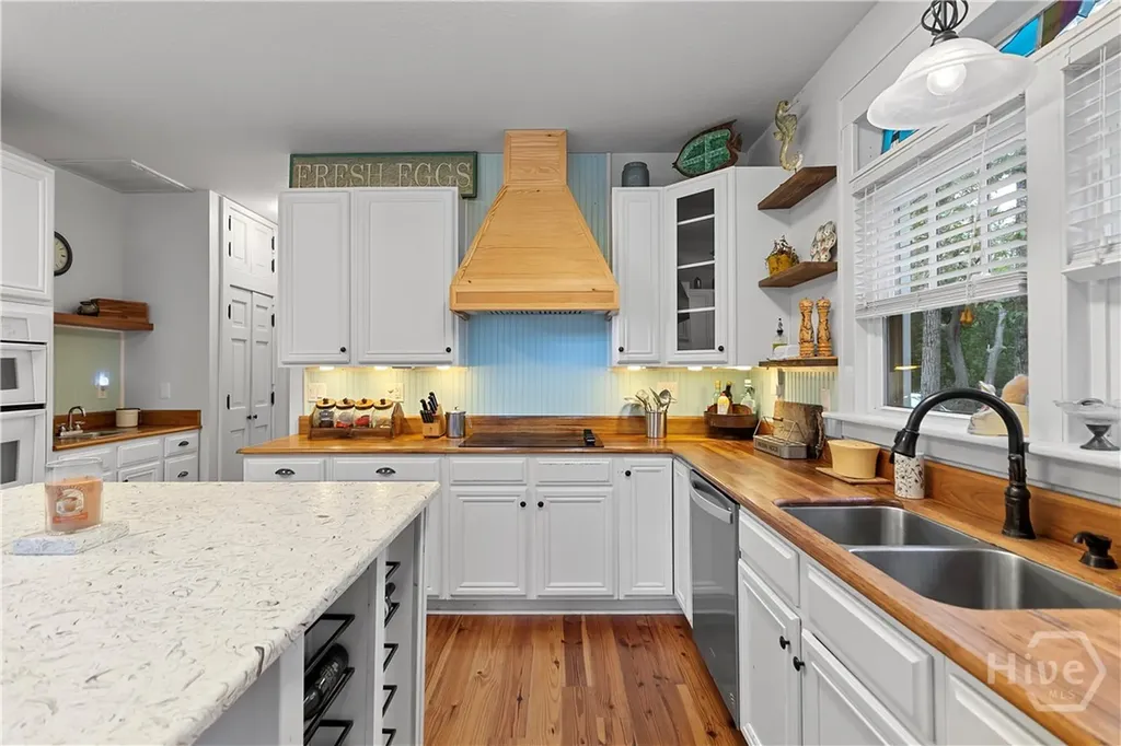 437 Kings Road Midway GA 31320