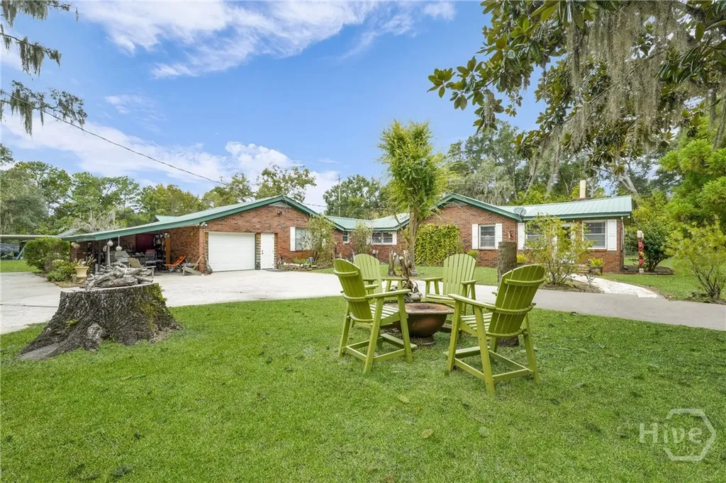 15914 Highway 99 Darien GA 31305