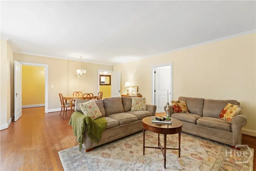 622 E 60th Street Savannah GA 31405