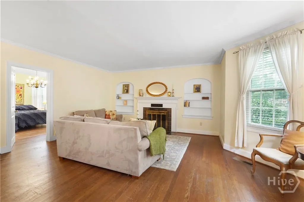 622 E 60th Street Savannah GA 31405