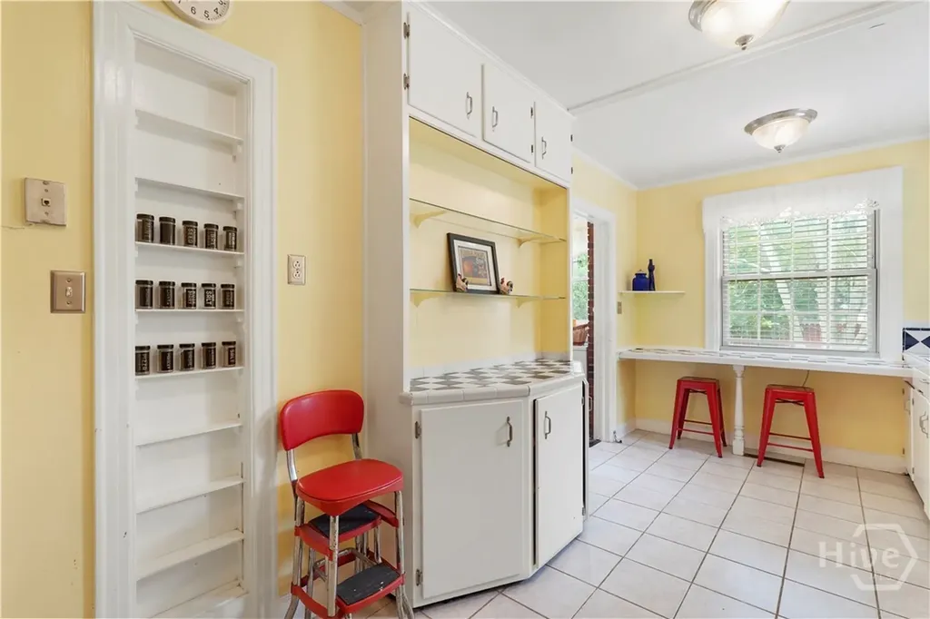 622 E 60th Street Savannah GA 31405
