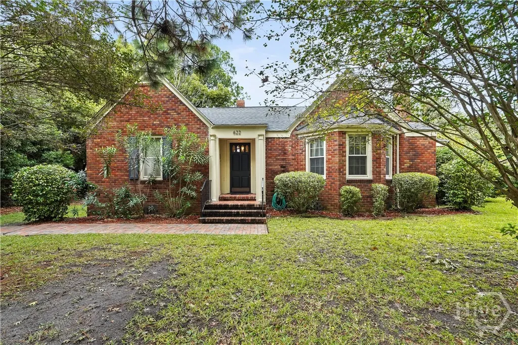 622 E 60th Street Savannah GA 31405