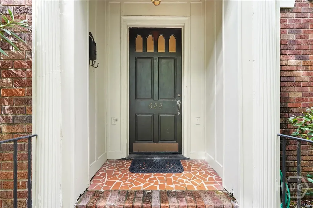 622 E 60th Street Savannah GA 31405