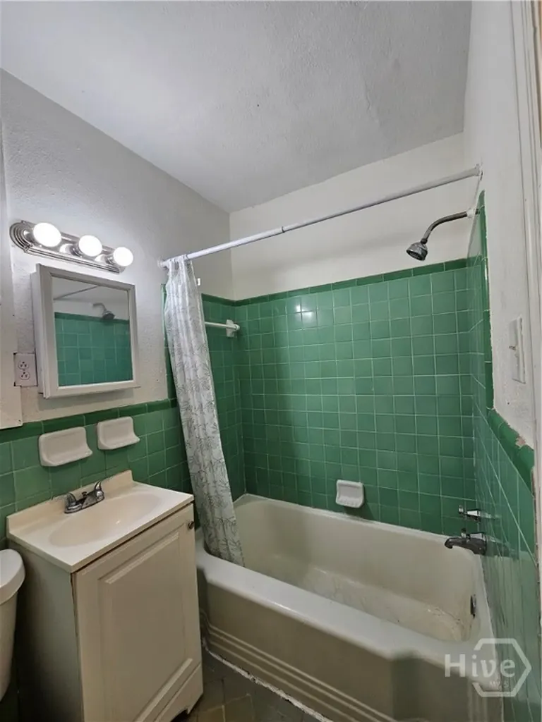 1134 E 53rd Street Savannah GA 31404