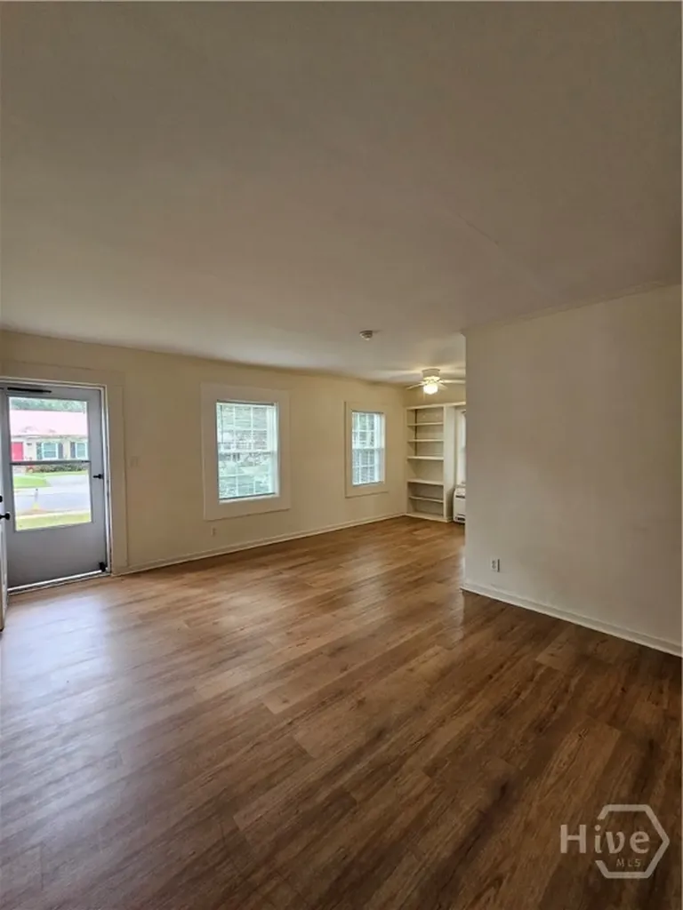 1134 E 53rd Street Savannah GA 31404
