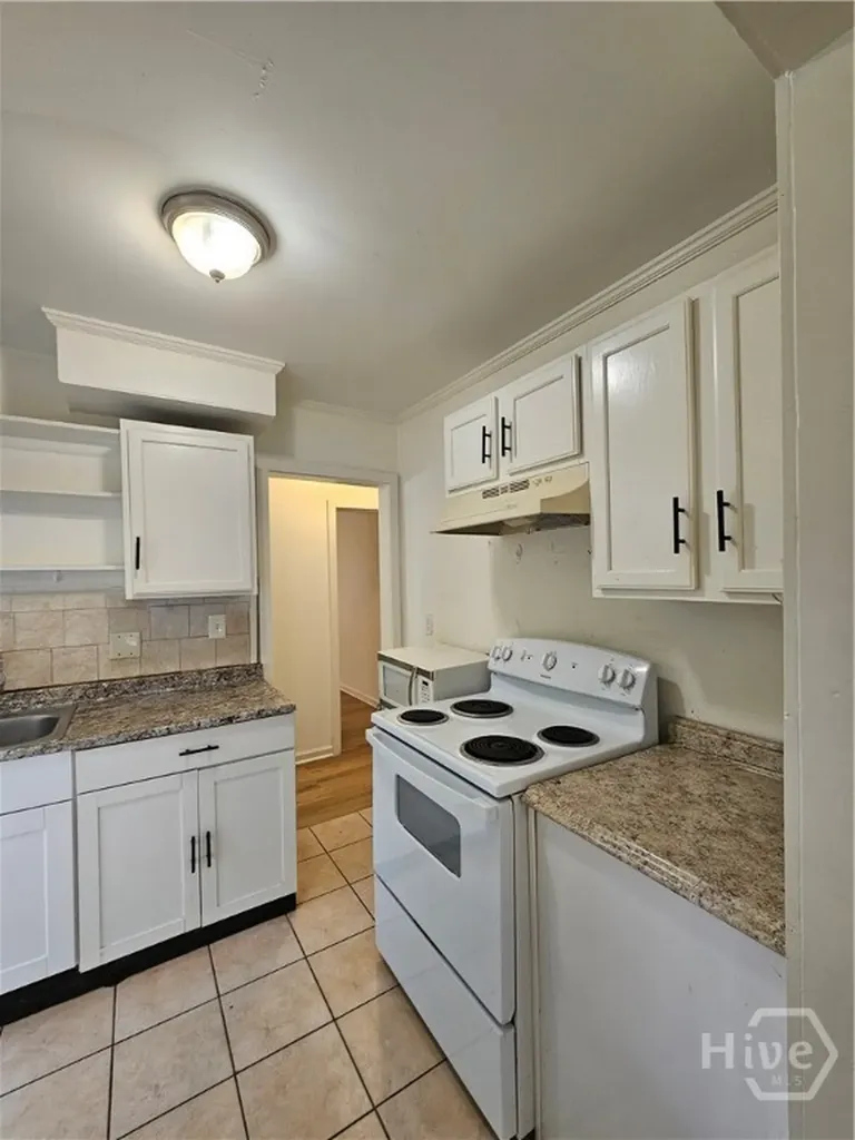 1134 E 53rd Street Savannah GA 31404