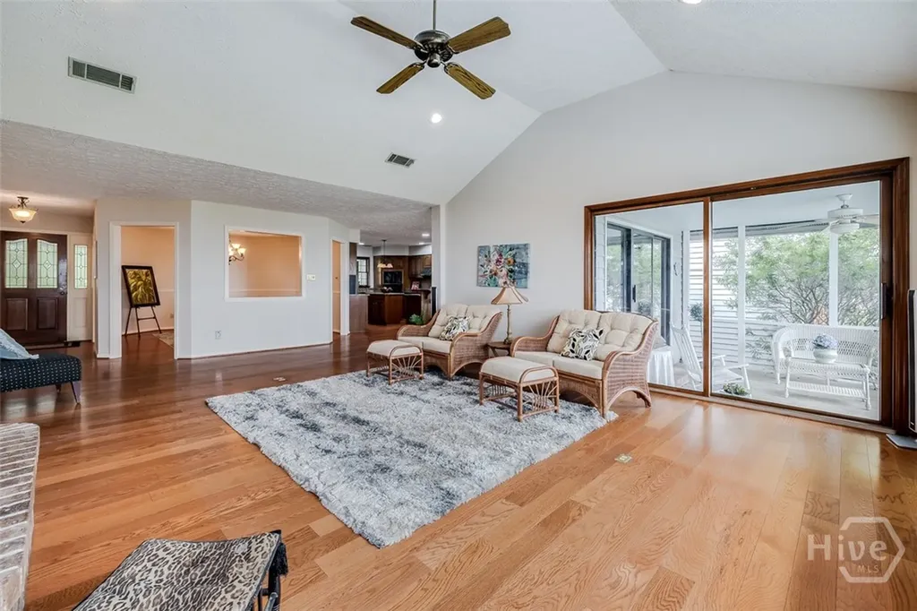 126 Shore Road Savannah GA 31419