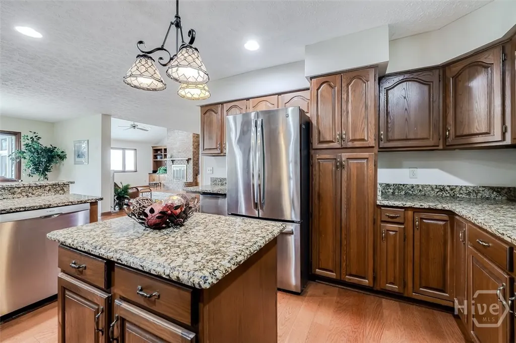 126 Shore Road Savannah GA 31419
