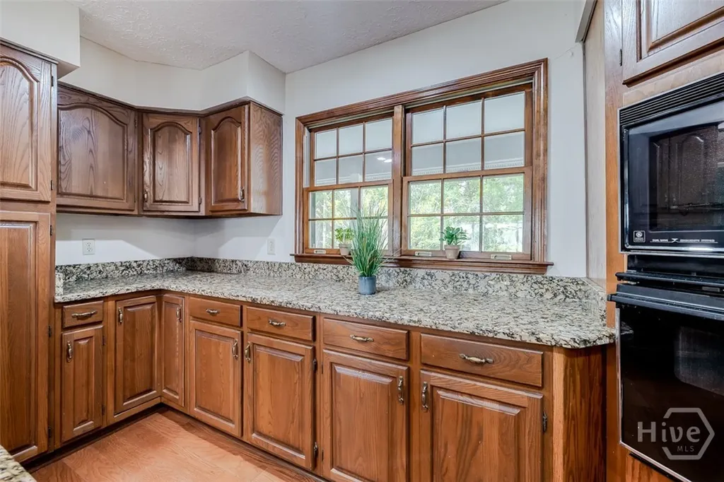 126 Shore Road Savannah GA 31419