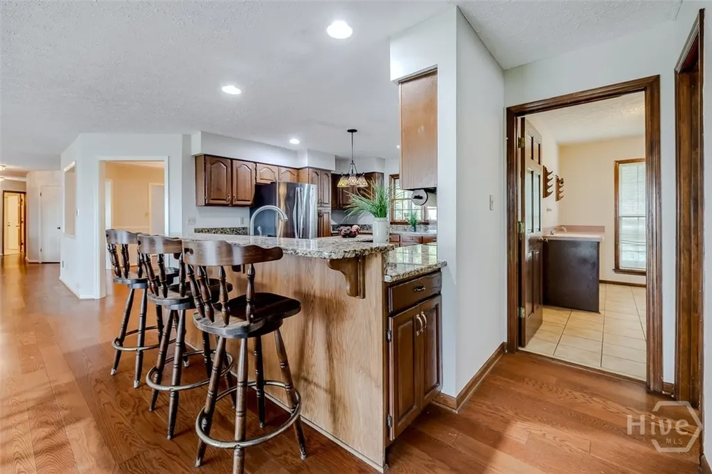 126 Shore Road Savannah GA 31419
