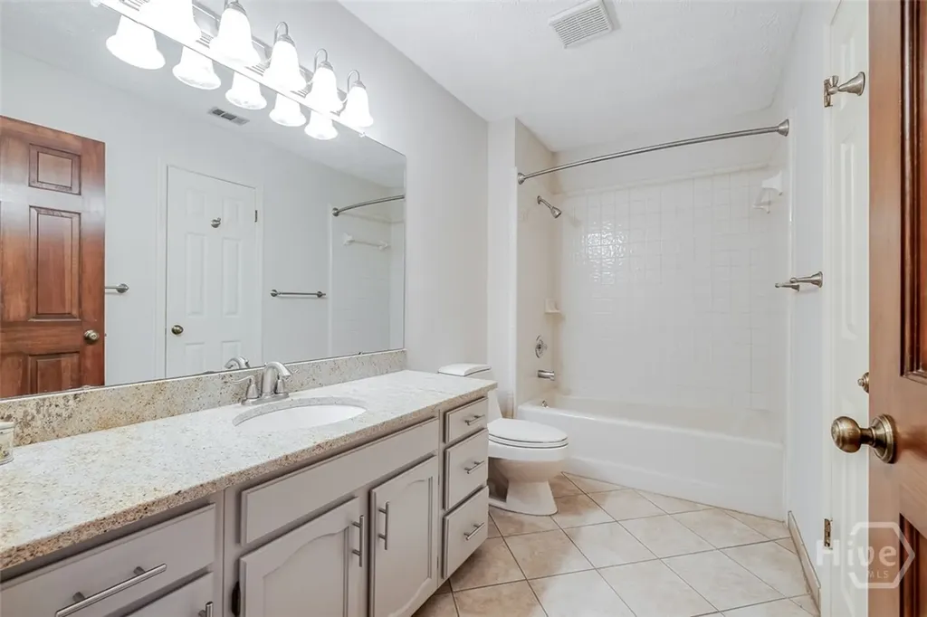 126 Shore Road Savannah GA 31419