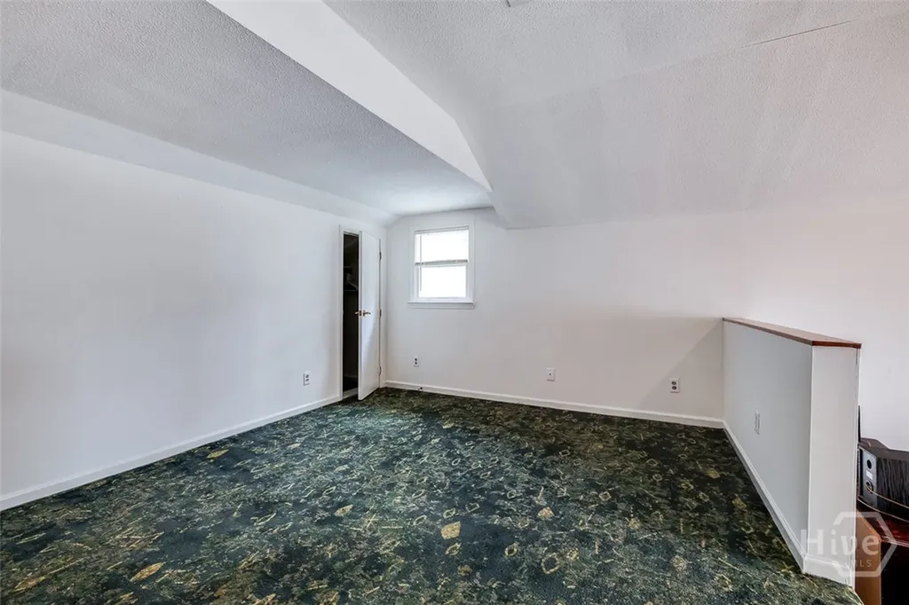 126 Shore Road Savannah GA 31419