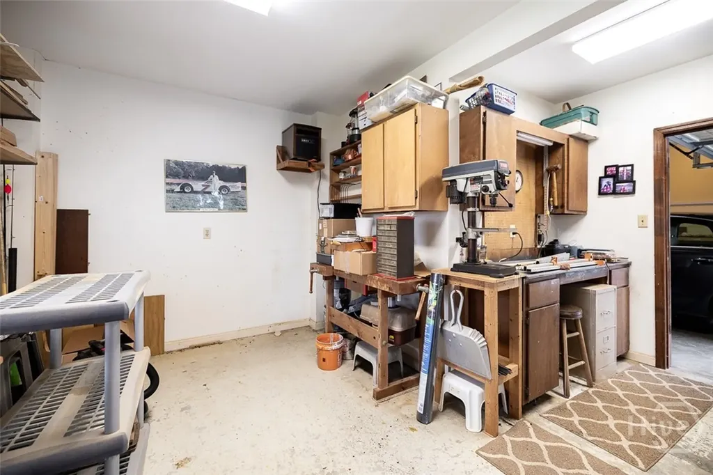 126 Shore Road Savannah GA 31419