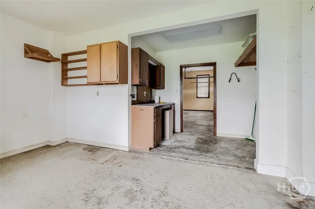 126 Shore Road Savannah GA 31419