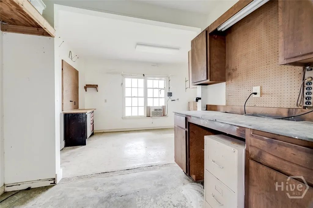 126 Shore Road Savannah GA 31419