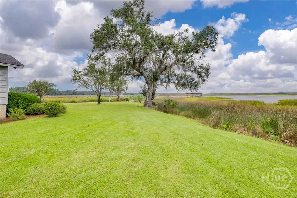 126 Shore Road Savannah GA 31419