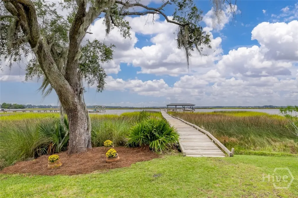 126 Shore Road Savannah GA 31419