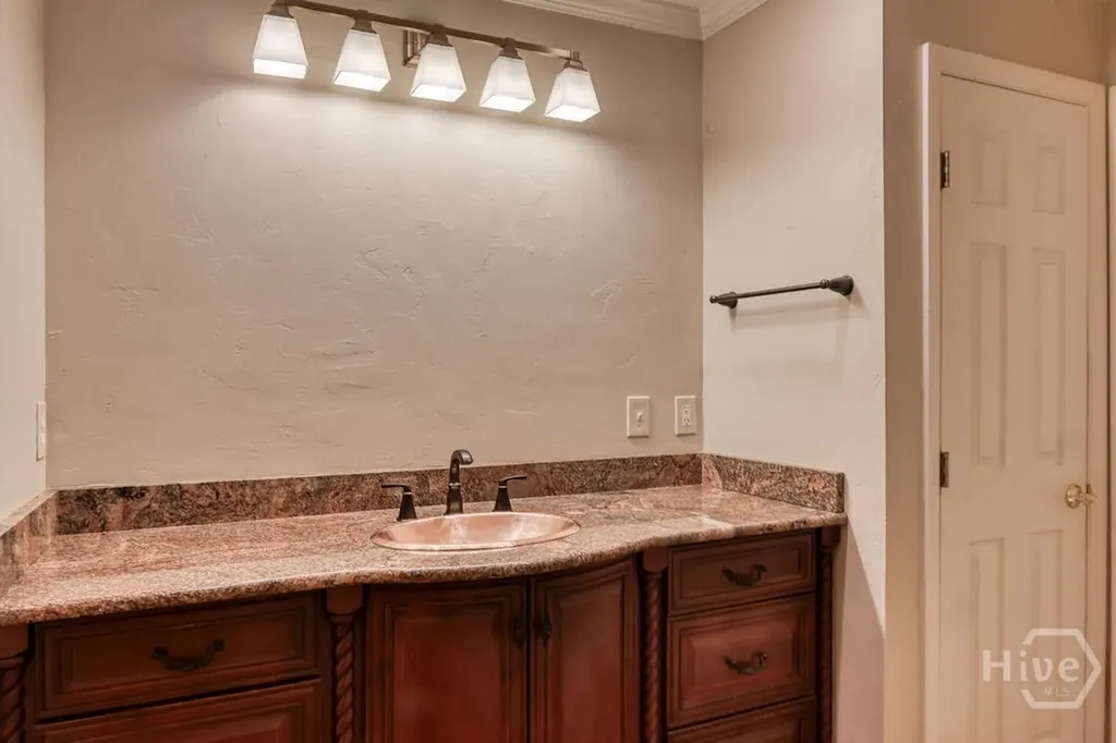 21 Pipers Pond Lane Savannah GA 31404