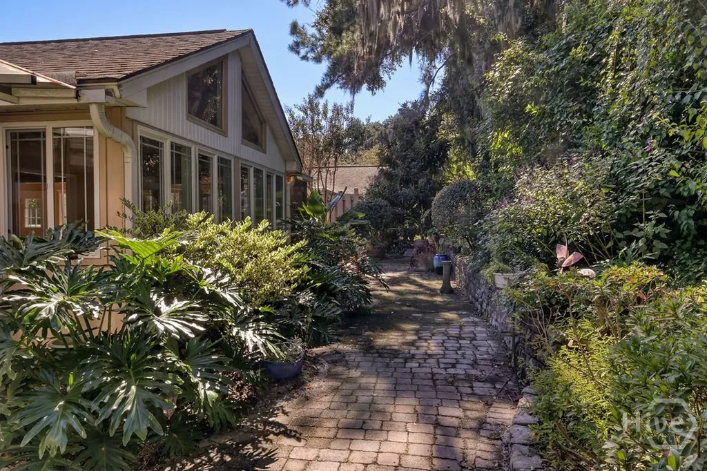 21 Pipers Pond Lane Savannah GA 31404