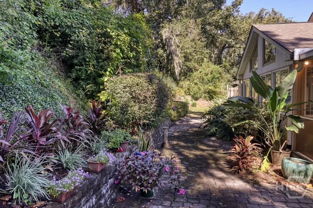 21 Pipers Pond Lane Savannah GA 31404