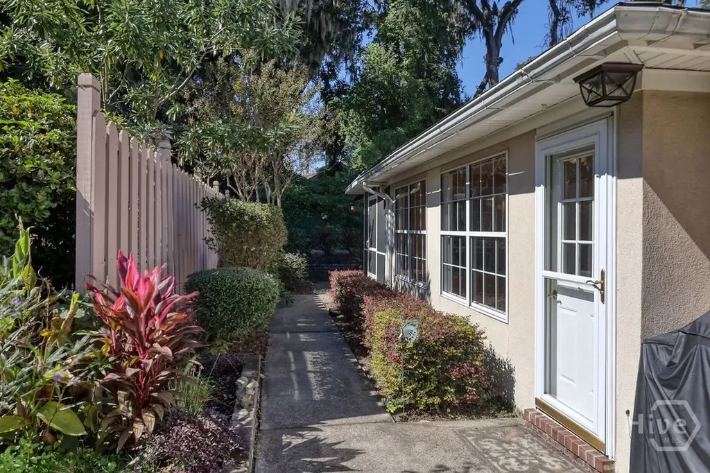 21 Pipers Pond Lane Savannah GA 31404