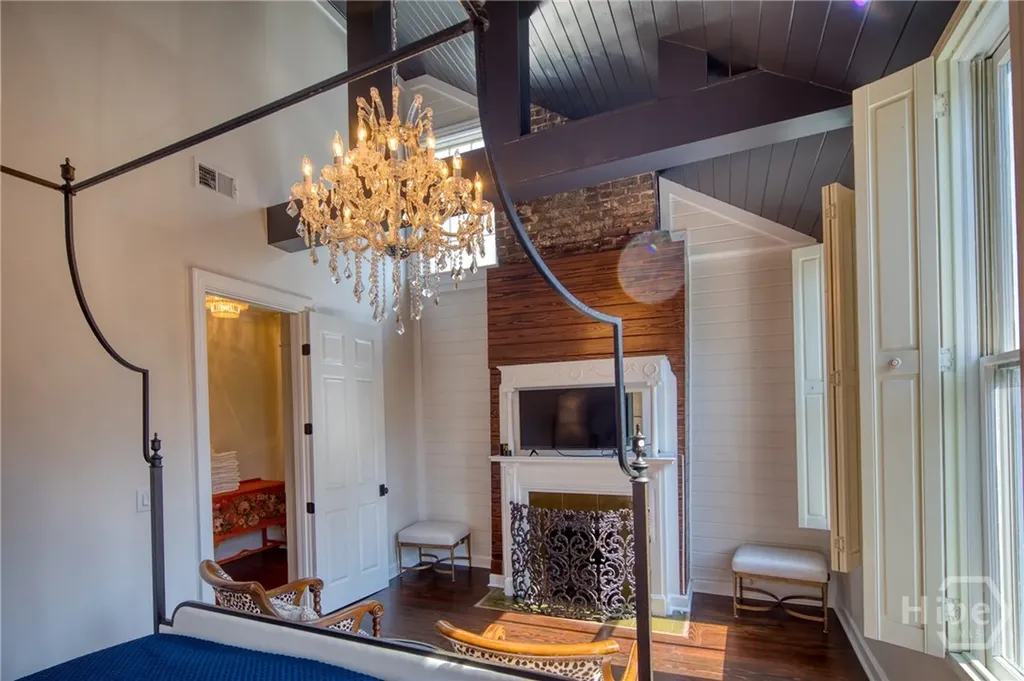 214 E Liberty Street Savannah GA 31401